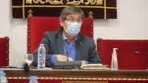 Adra presenta un presupuesto centrado en combatir los efectos del Covid-19