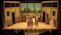 El ciclo Delicatessen lleva al Apolo la obra de teatro 'Un d&iacute;a feliz'