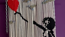 Adela Bravo combina arte y artesan&iacute;a en la exposici&oacute;n 'Knotting Arts'