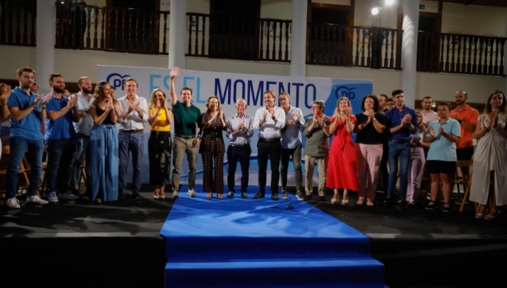 23J. Cuca Gamarra pide en Roquetas de Mar que se vote en masa a Feij&oacute;o