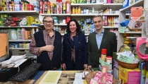Reconocimiento a la Droguer&iacute;a Perfumer&iacute;a Juanjo por el D&iacute;a del Comercio en Andaluc&iacute;a