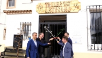 El taller artesano de instrumentos de madera Las Pitas estrena sede en Sorbas