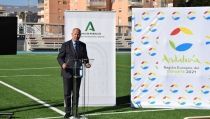 El Estadio de la Juventud estrena pista de atletismo y c&eacute;sped artificial