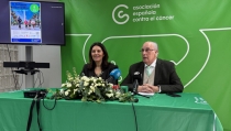 La AECC, pacientes y familiares piden una atenci&oacute;n del c&aacute;ncer m&aacute;s humana