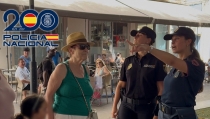 Polic&iacute;as nacionales patrullan las calles de Almer&iacute;a junto a la Polizia di Stato italiana