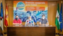 Roquetas presenta su programaci&oacute;n cultural y deportiva para el verano
