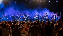 &Eacute;xito de la Banda Sinf&oacute;nica de la Asociaci&oacute;n Cultural N&iacute;jar con 'God save the Queen'