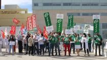 Los sindicatos se concentran para reclamar el pago pendiente del CRP de 2019