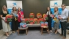 Reparten material escolar entre familias de Almer&iacute;a con dificultades econ&oacute;micas