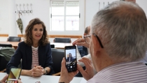 El Ejido lanza talleres para reducir el aislamiento tecnol&oacute;gico de los mayores