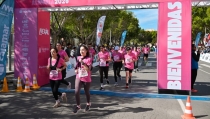 2.300 almerienses corren por la igualdad en la XIII Carrera de la Mujer