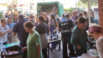La hosteler&iacute;a almeriense muestra su esp&iacute;ritu solidario preparando comidas para los afectados por la DANA en Valencia